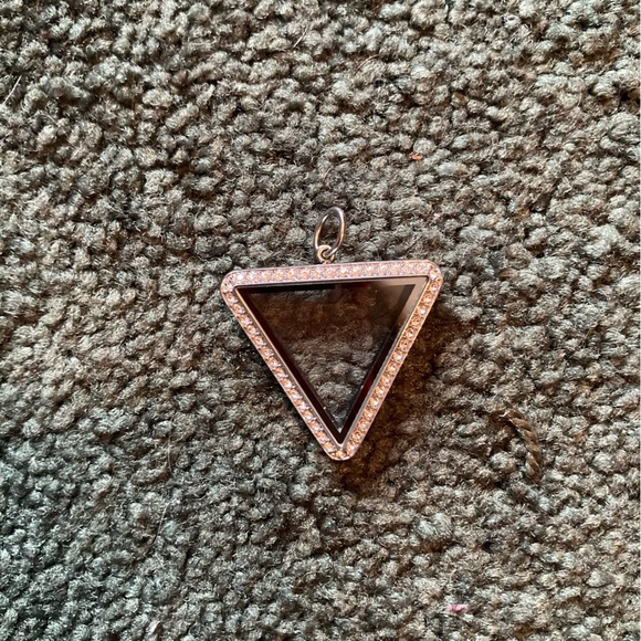Origami Owl triangle locket - Picture 2 of 5